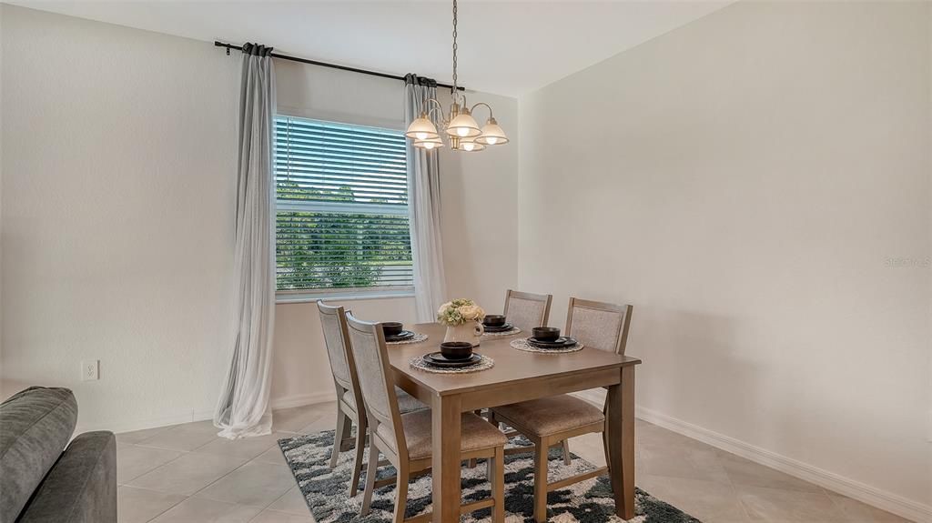 В аренду: $4,500 (4 спален, 3 ванн, 2035 Квадратных фут)