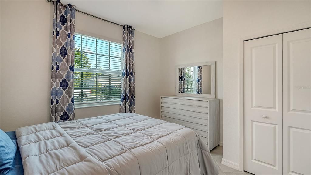 В аренду: $4,500 (4 спален, 3 ванн, 2035 Квадратных фут)