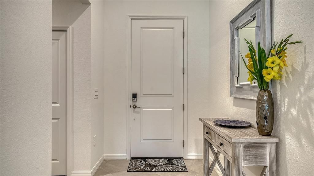 В аренду: $4,500 (4 спален, 3 ванн, 2035 Квадратных фут)