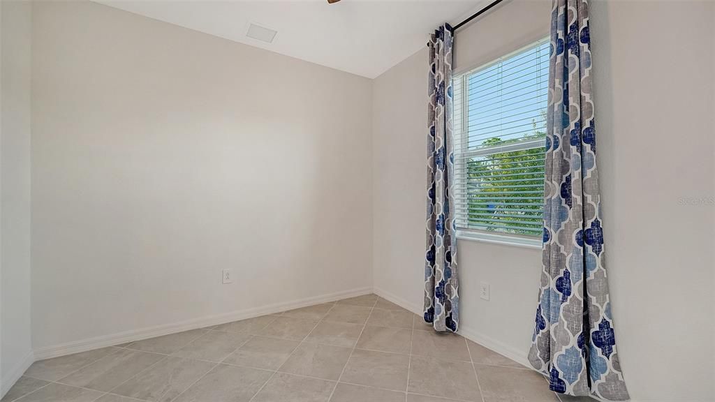 В аренду: $4,500 (4 спален, 3 ванн, 2035 Квадратных фут)