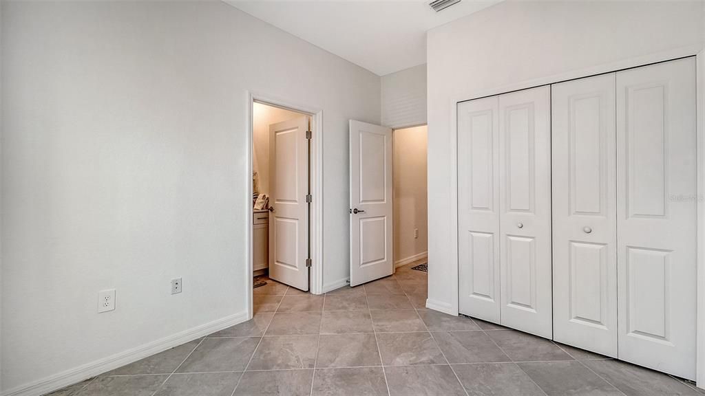 В аренду: $4,500 (4 спален, 3 ванн, 2035 Квадратных фут)