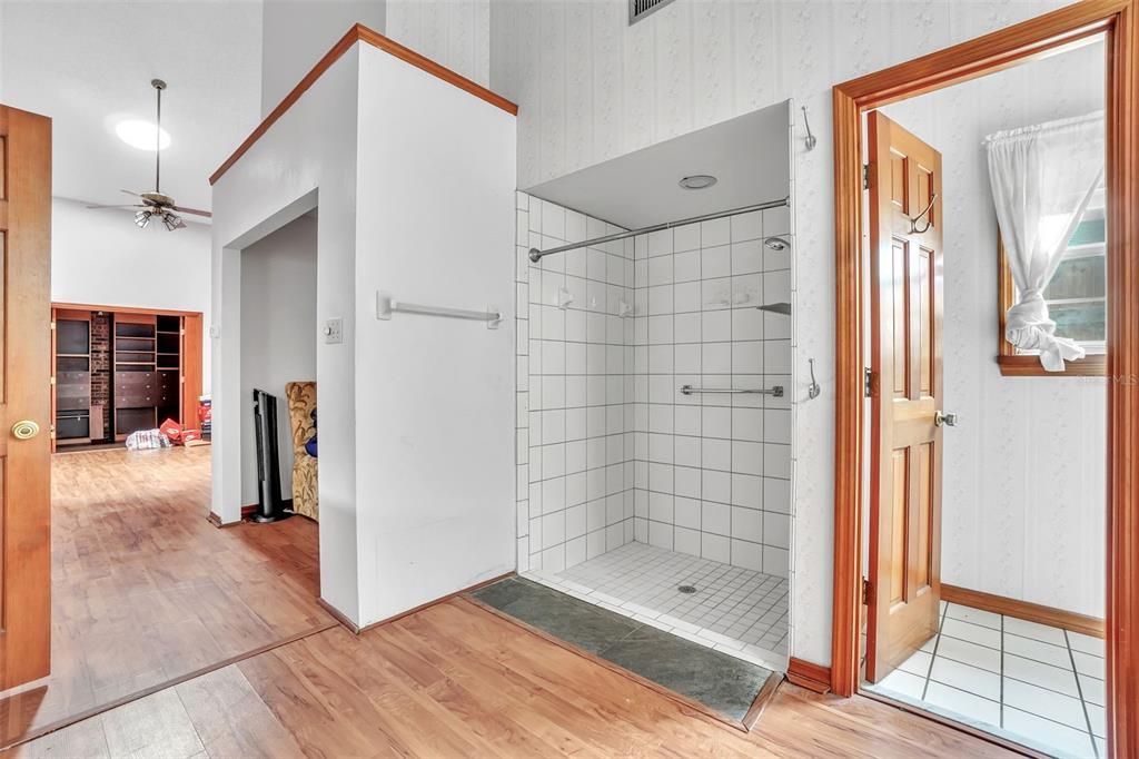 На продажу: $420,000 (3 спален, 2 ванн, 1820 Квадратных фут)