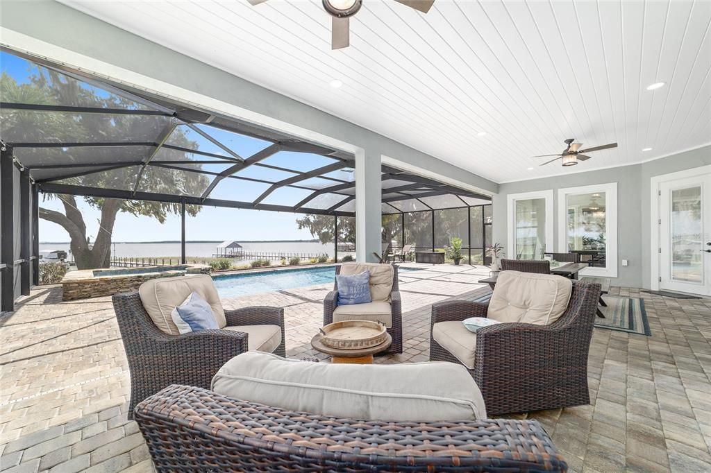 For Sale: $1,695,000 (5 beds, 4 baths, 3466 Square Feet)