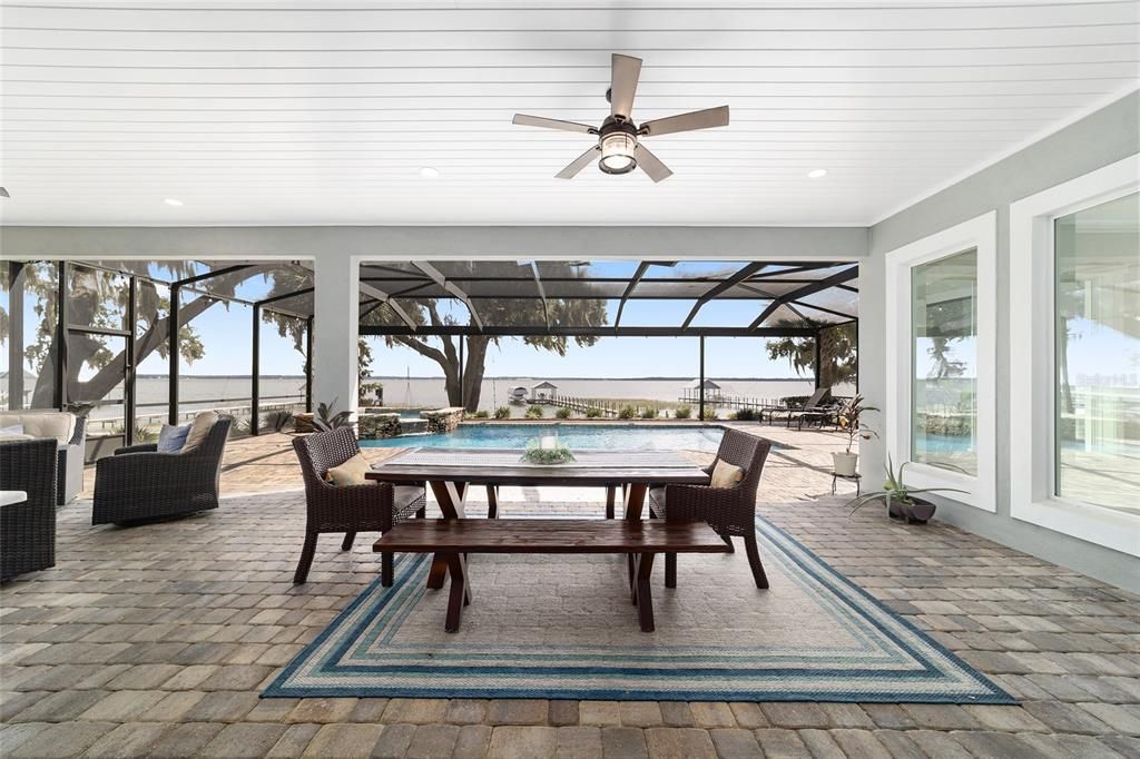 For Sale: $1,695,000 (5 beds, 4 baths, 3466 Square Feet)