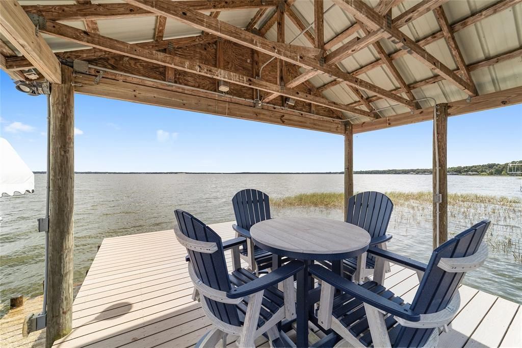 For Sale: $1,695,000 (5 beds, 4 baths, 3466 Square Feet)