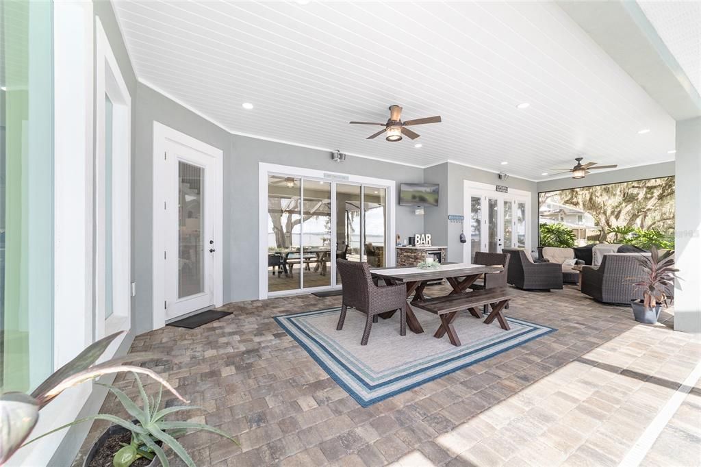 For Sale: $1,695,000 (5 beds, 4 baths, 3466 Square Feet)