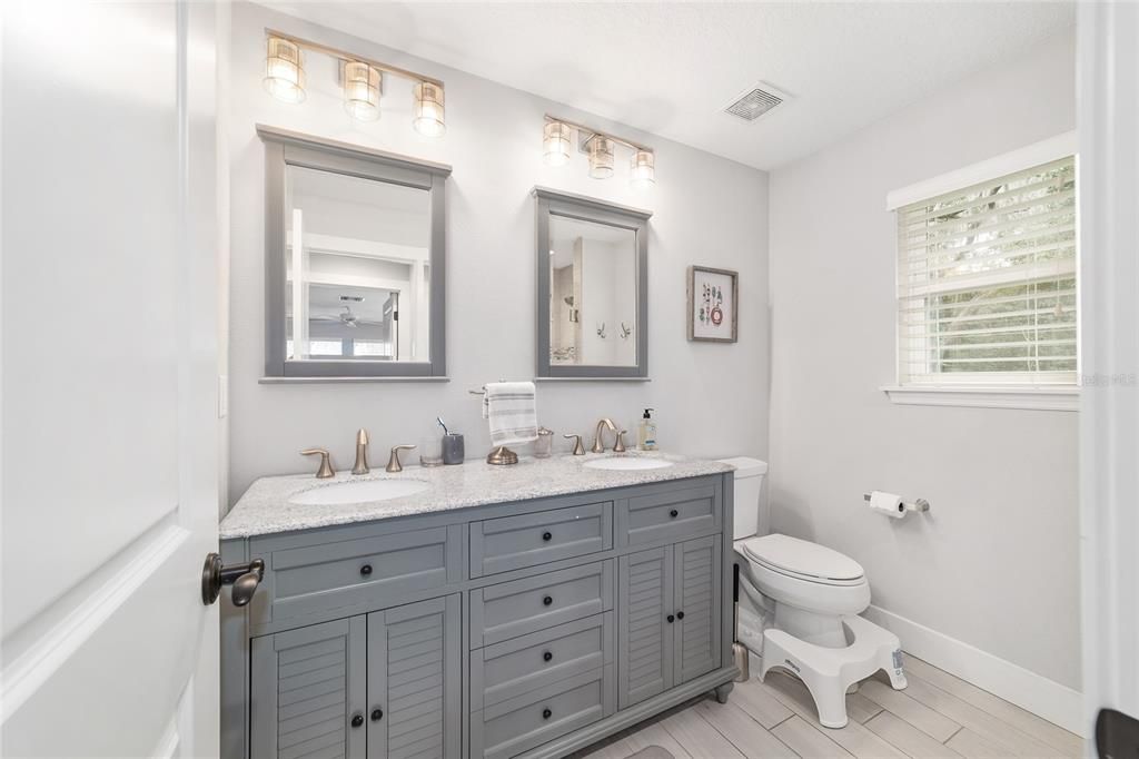 For Sale: $1,695,000 (5 beds, 4 baths, 3466 Square Feet)