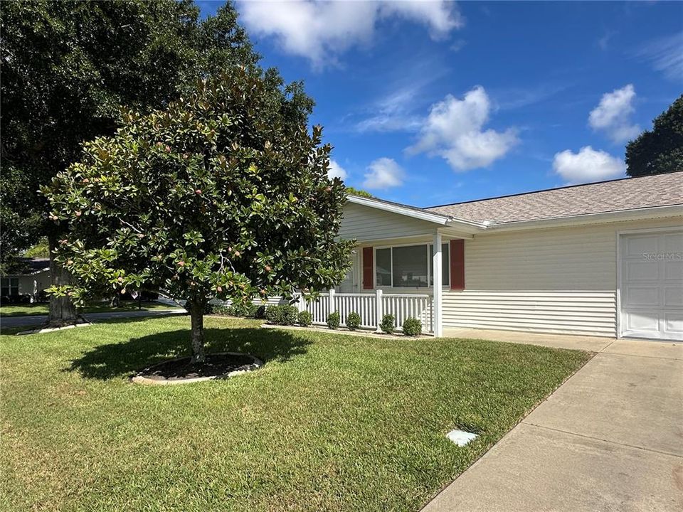 For Sale: $192,000 (2 beds, 2 baths, 1296 Square Feet)