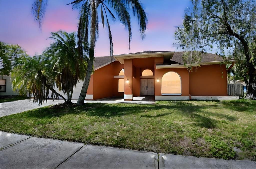 В аренду: $4,000 (4 спален, 3 ванн, 2114 Квадратных фут)