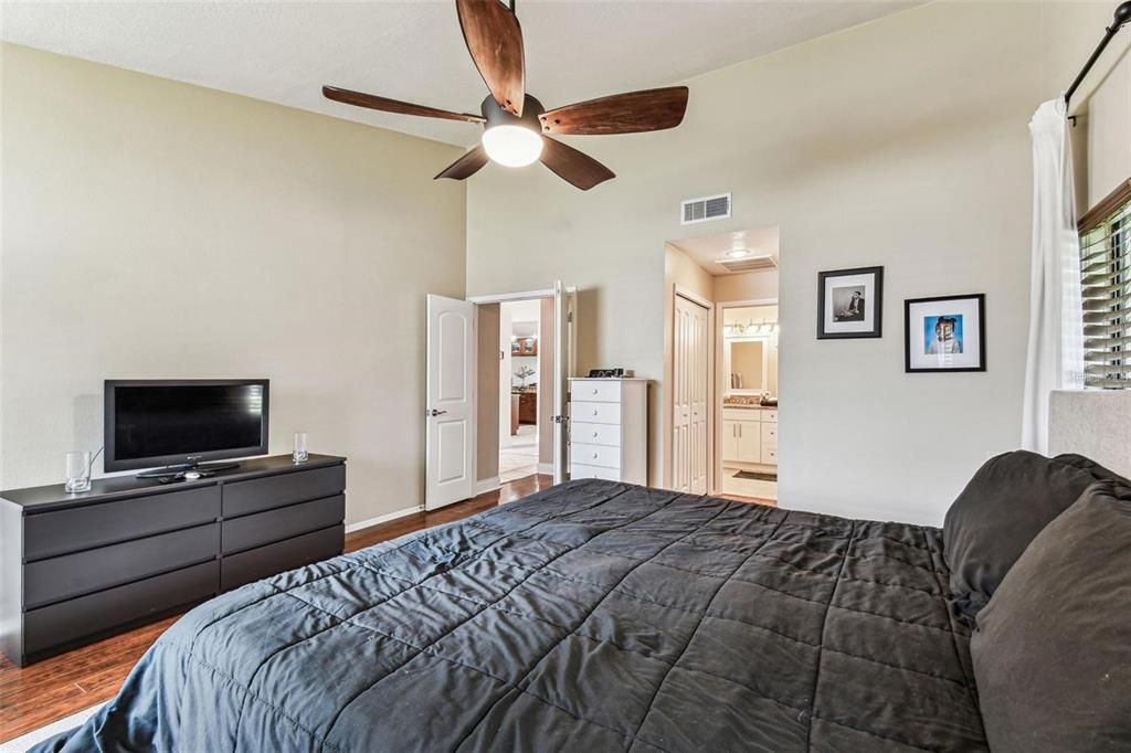 В аренду: $4,000 (4 спален, 3 ванн, 2114 Квадратных фут)