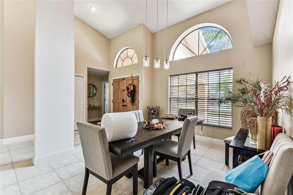 В аренду: $4,000 (4 спален, 3 ванн, 2114 Квадратных фут)