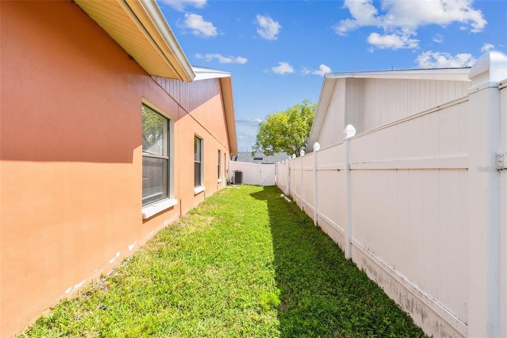 В аренду: $4,000 (4 спален, 3 ванн, 2114 Квадратных фут)