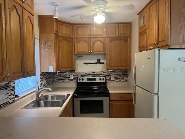 合同活跃: $65,000 (1 贝兹, 1 浴室, 555 平方英尺)