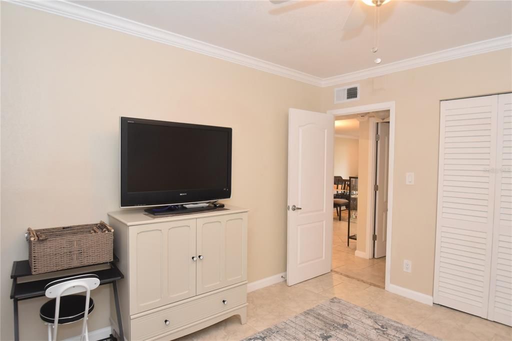 出租: $3,500 (2 贝兹, 1 浴室, 991 平方英尺)