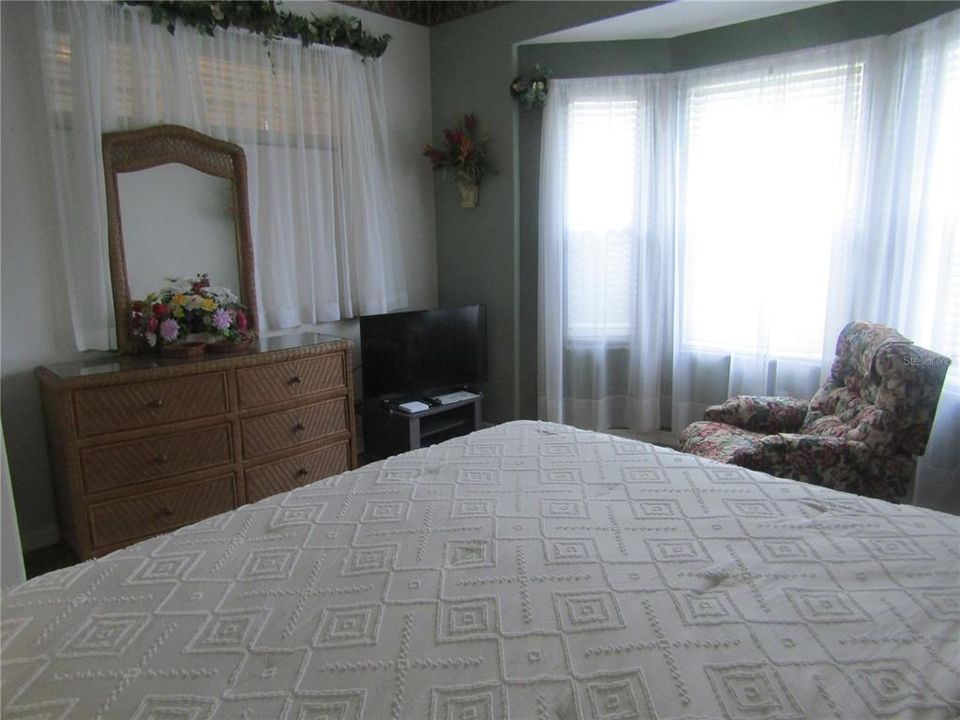 For Rent: $5,000 (2 beds, 2 baths, 1577 Square Feet)