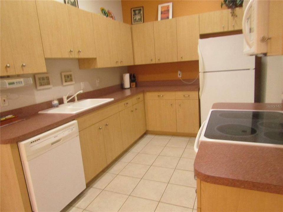 For Rent: $5,000 (2 beds, 2 baths, 1577 Square Feet)