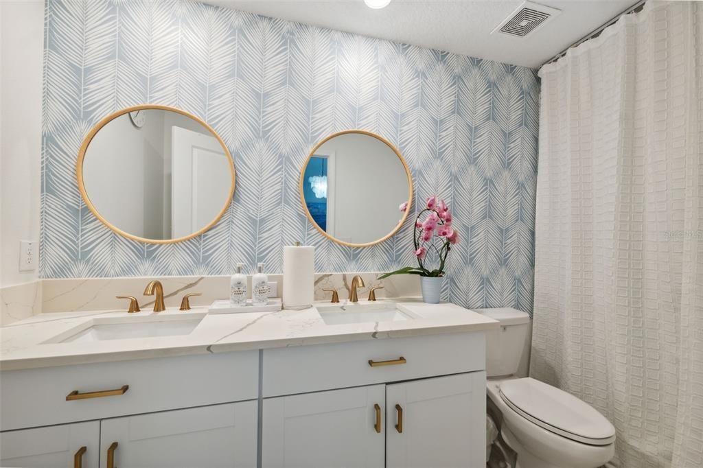 合同活跃: $249,900 (3 贝兹, 2 浴室, 1495 平方英尺)