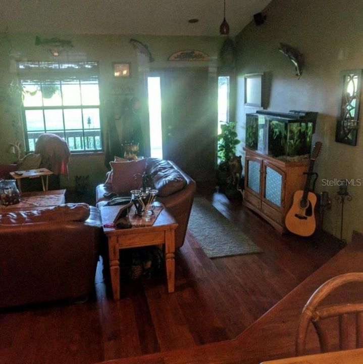 For Sale: $1,479,999 (3 beds, 2 baths, 1258 Square Feet)