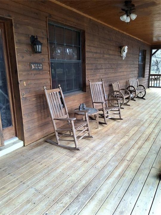 For Sale: $1,479,999 (3 beds, 2 baths, 1258 Square Feet)