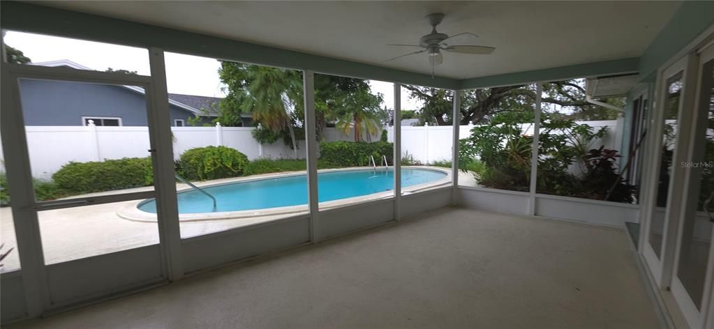 For Rent: $3,795 (3 beds, 2 baths, 1787 Square Feet)