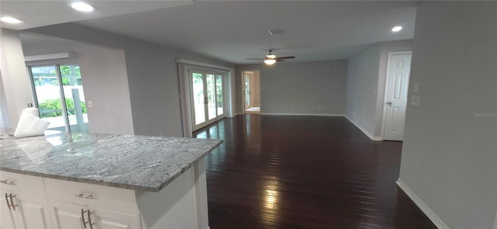 For Rent: $3,795 (3 beds, 2 baths, 1787 Square Feet)
