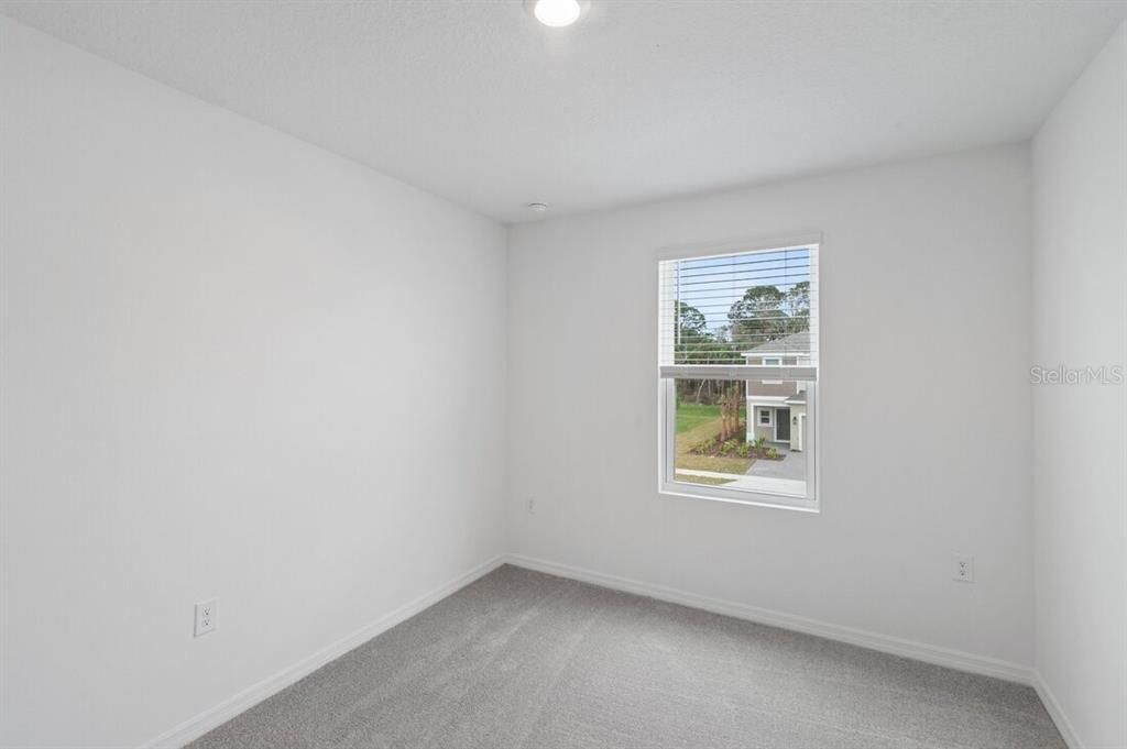 На продажу: $289,584 (3 спален, 2 ванн, 1558 Квадратных фут)