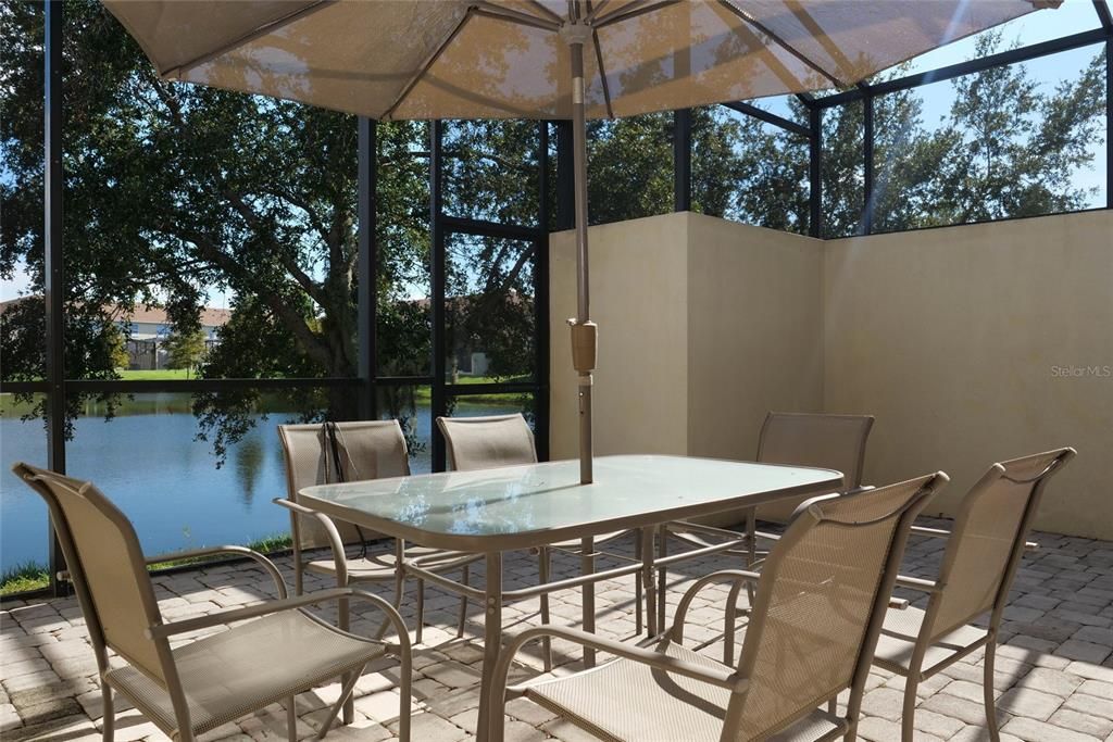 For Rent: $2,800 (4 beds, 3 baths, 1637 Square Feet)