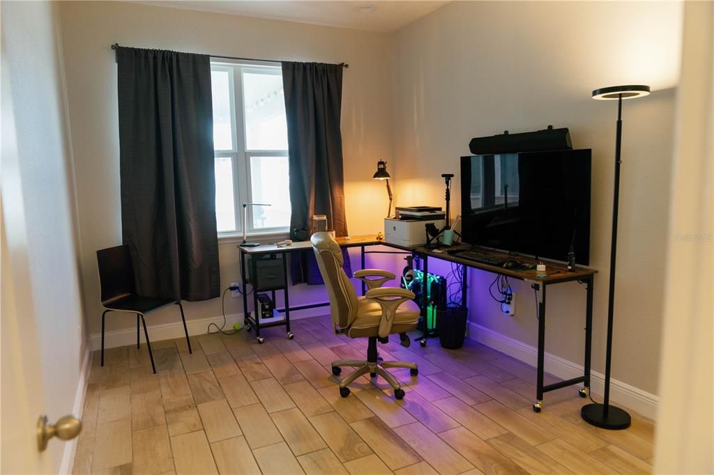 Active With Contract: $575,000 (4 beds, 2 baths, 3056 Square Feet)