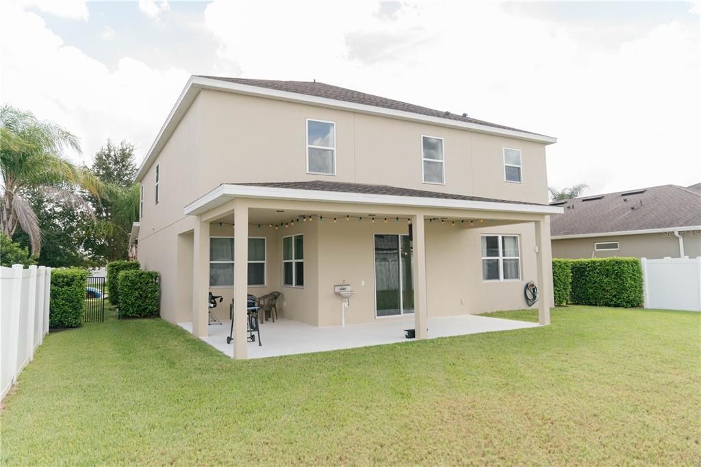 Active With Contract: $575,000 (4 beds, 2 baths, 3056 Square Feet)