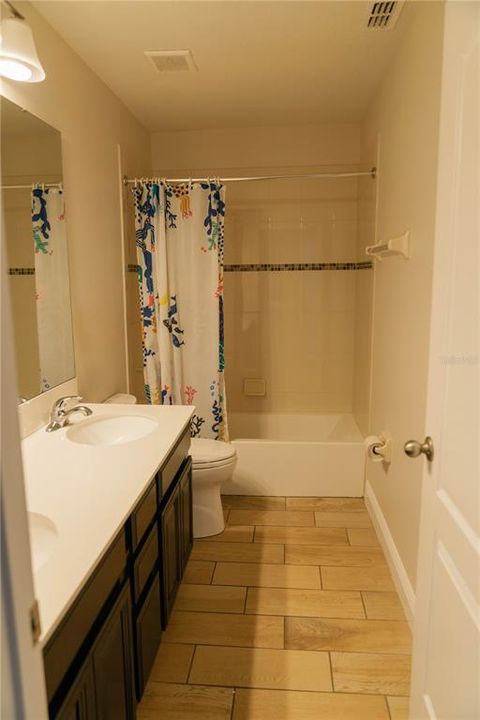 Active With Contract: $575,000 (4 beds, 2 baths, 3056 Square Feet)