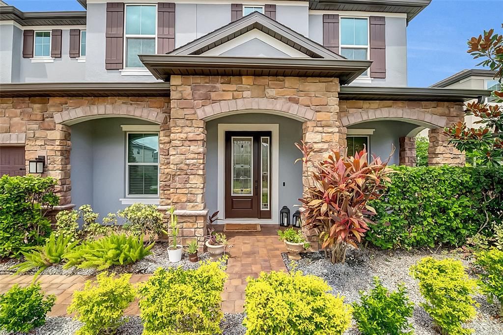 For Sale: $1,050,000 (5 beds, 4 baths, 4260 Square Feet)