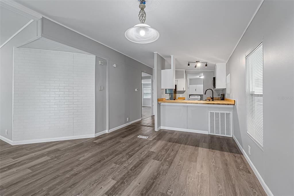 En Venta: $159,900 (2 camas, 2 baños, 1035 Pies cuadrados)