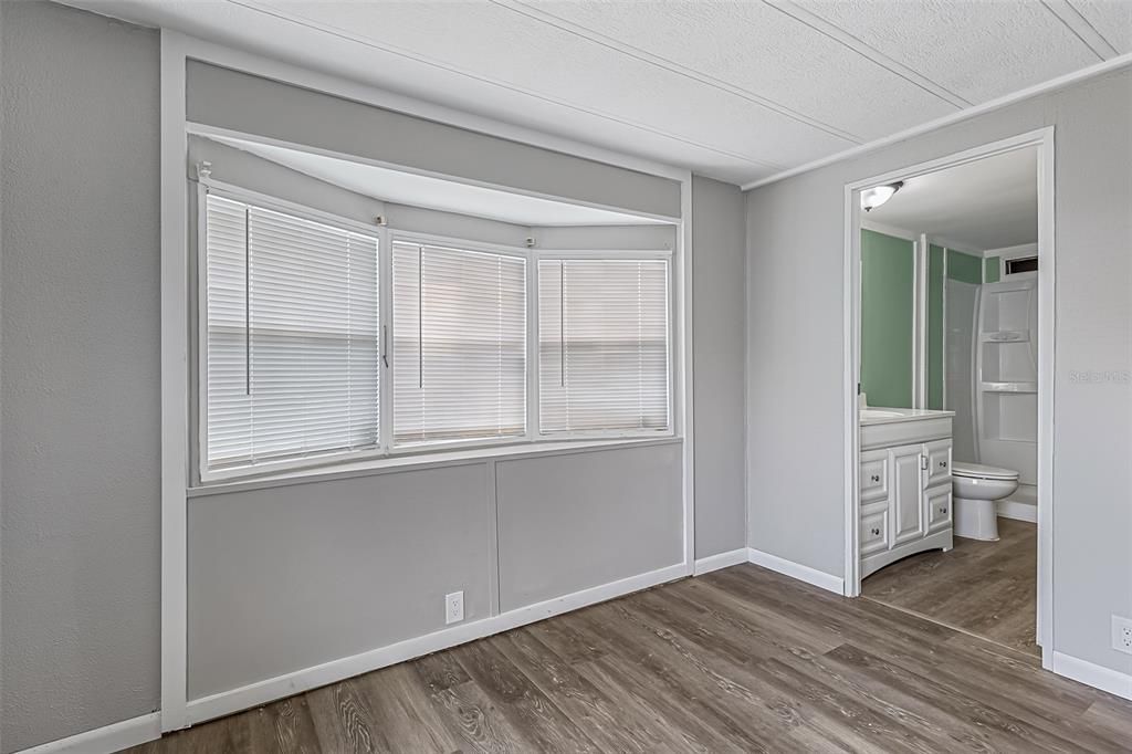 En Venta: $159,900 (2 camas, 2 baños, 1035 Pies cuadrados)