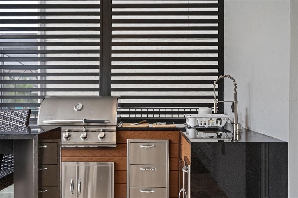 Active With Contract: $890,000 (4 beds, 3 baths, 2733 Square Feet)