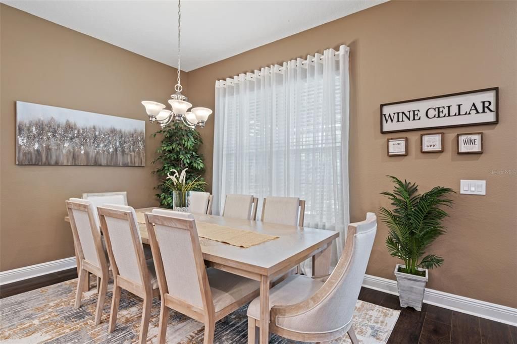 Active With Contract: $890,000 (4 beds, 3 baths, 2733 Square Feet)