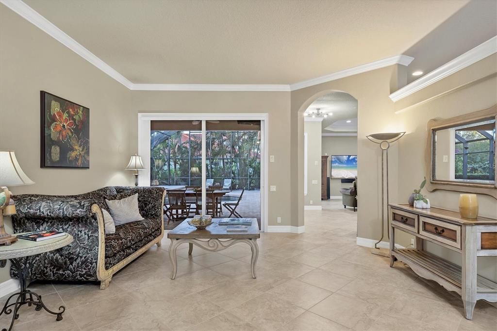 待售: $1,575,000 (5 贝兹, 5 浴室, 4101 平方英尺)