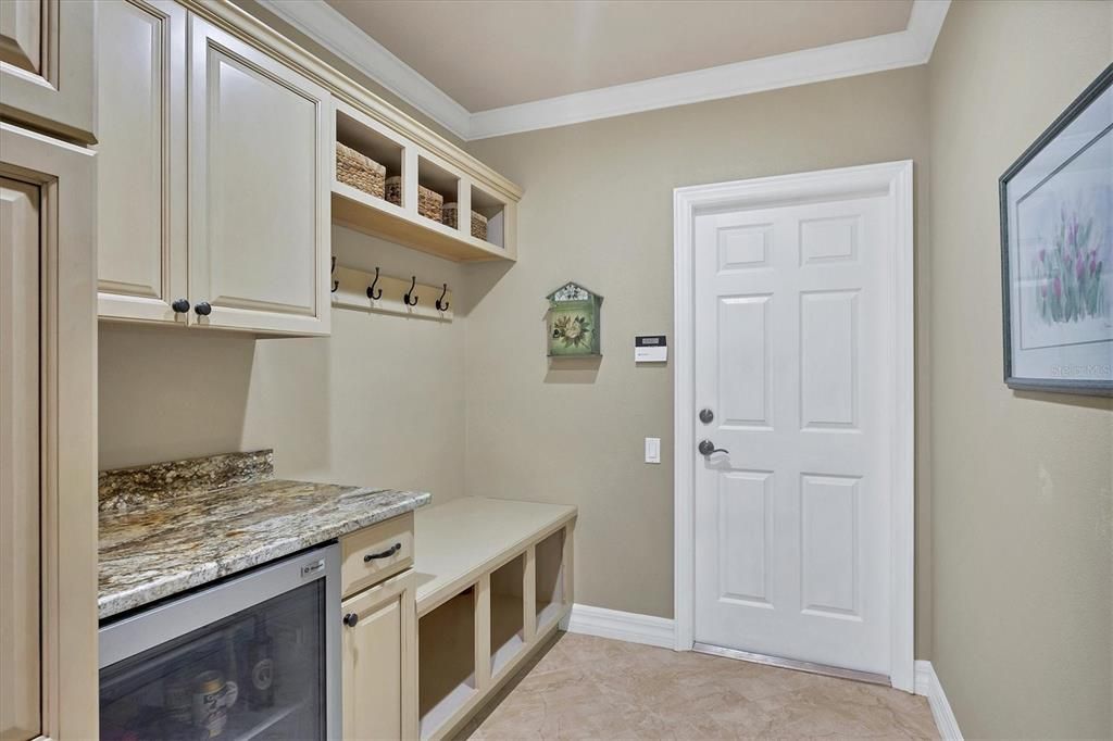 待售: $1,575,000 (5 贝兹, 5 浴室, 4101 平方英尺)