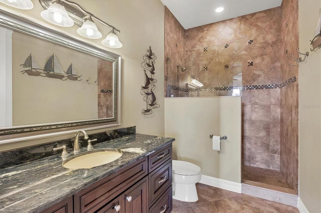 待售: $1,575,000 (5 贝兹, 5 浴室, 4101 平方英尺)