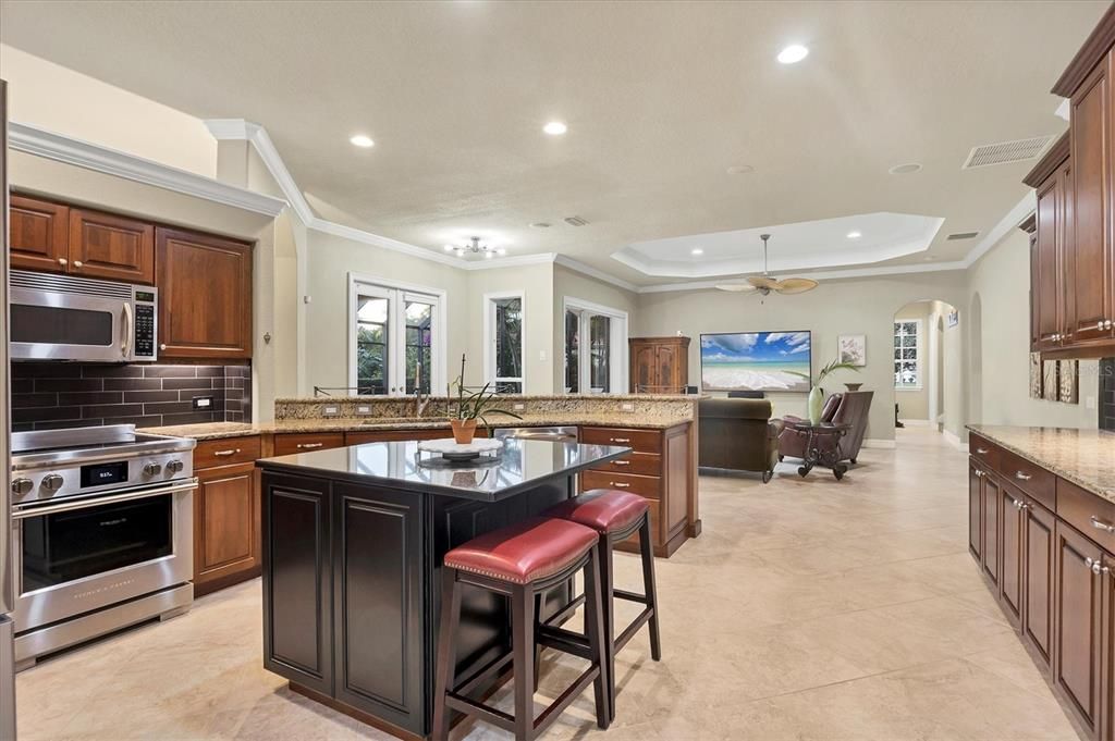 待售: $1,575,000 (5 贝兹, 5 浴室, 4101 平方英尺)