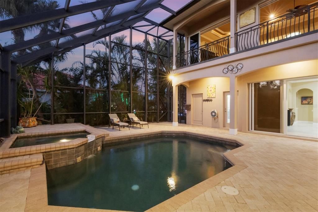 待售: $1,575,000 (5 贝兹, 5 浴室, 4101 平方英尺)