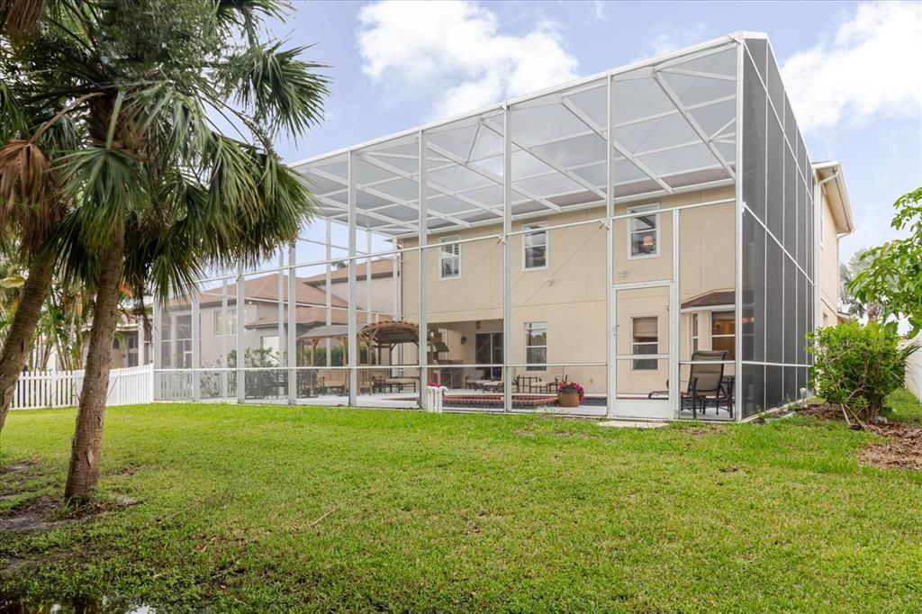 合同活跃: $710,000 (6 贝兹, 4 浴室, 3674 平方英尺)