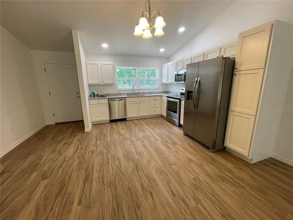 En Renta: $1,700 (3 camas, 2 baños, 1340 Pies cuadrados)