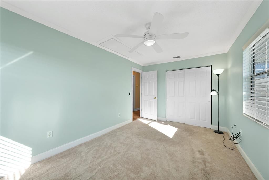 Active With Contract: $149,000 (2 beds, 1 baths, 868 Square Feet)