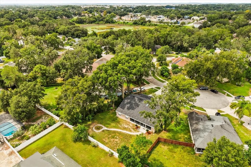 Под контрактом: $460,000 (4 спален, 2 ванн, 2312 Квадратных фут)