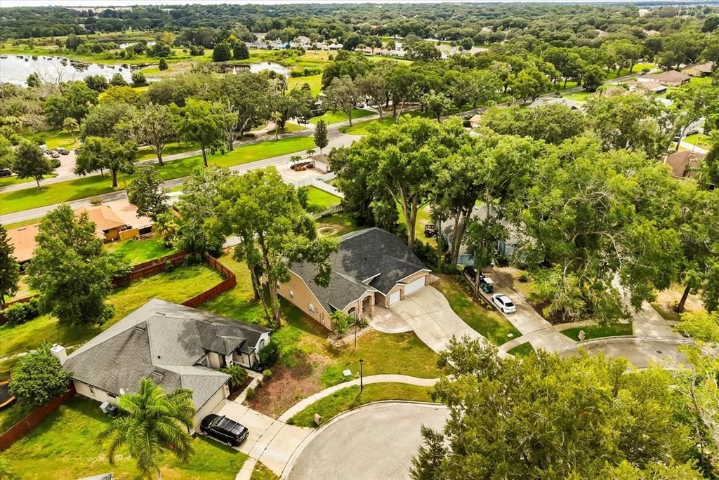 Под контрактом: $460,000 (4 спален, 2 ванн, 2312 Квадратных фут)