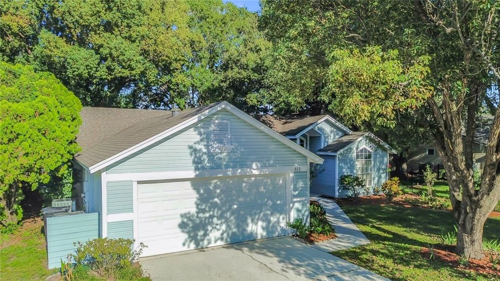 En Venta: $389,000 (3 camas, 2 baños, 1576 Pies cuadrados)