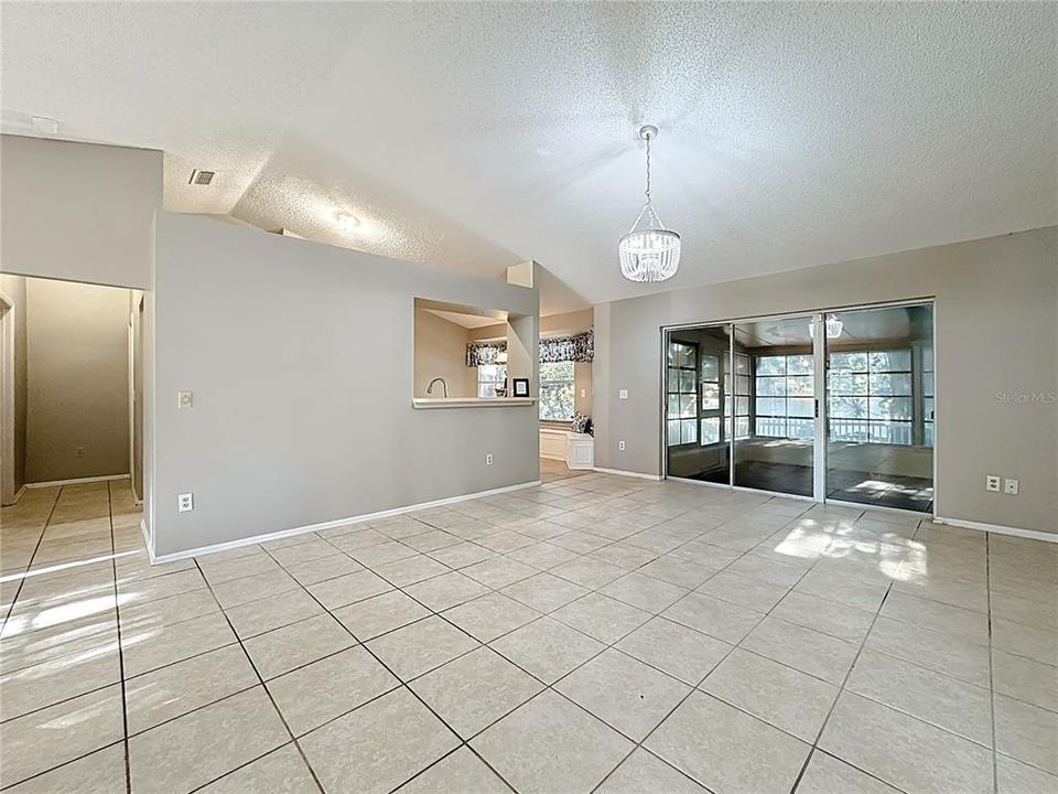 En Venta: $389,000 (3 camas, 2 baños, 1576 Pies cuadrados)