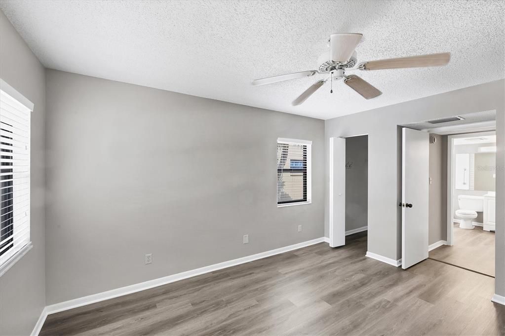 待售: $125,000 (1 贝兹, 1 浴室, 648 平方英尺)