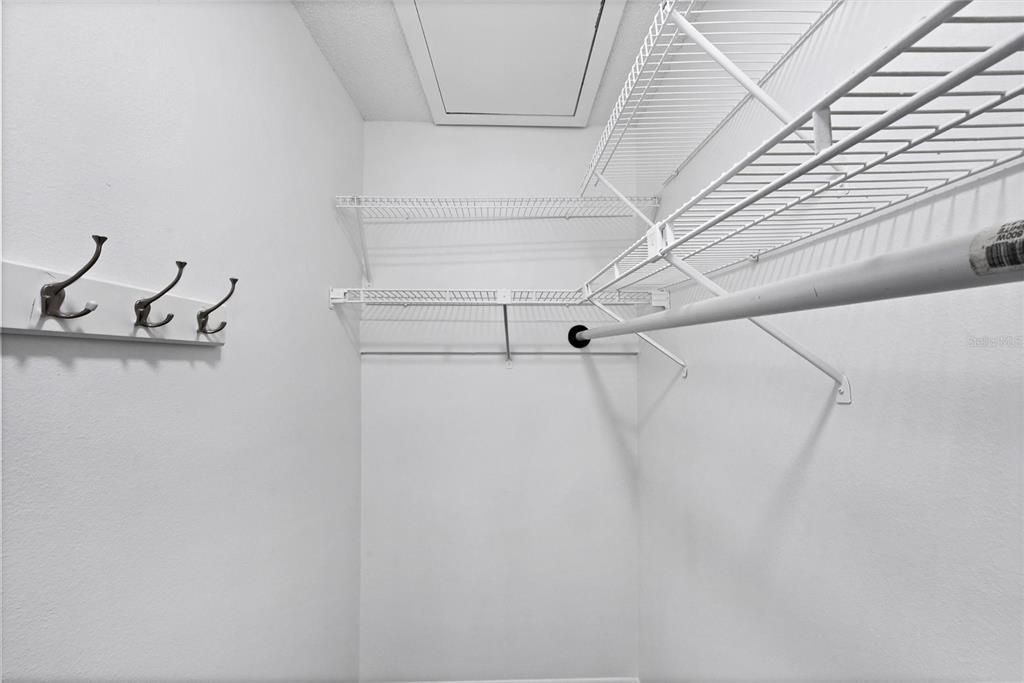 待售: $125,000 (1 贝兹, 1 浴室, 648 平方英尺)