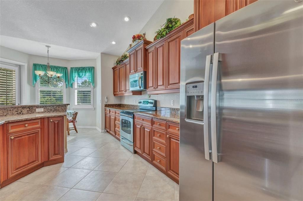 待售: $349,000 (3 贝兹, 2 浴室, 1998 平方英尺)